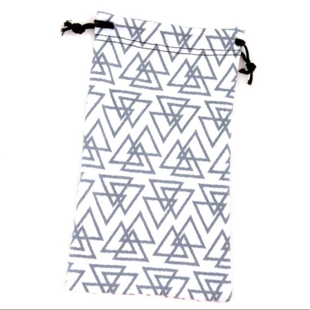 Sunglasses pouch